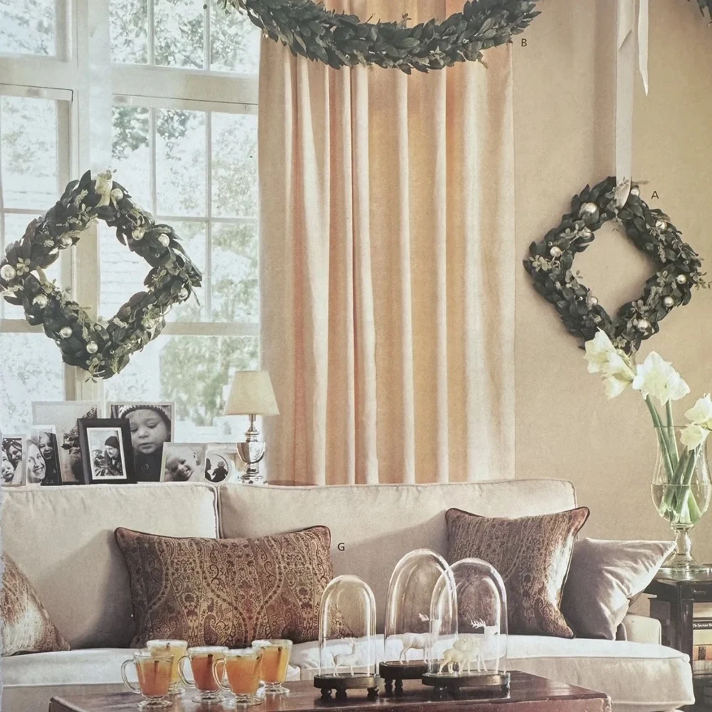 Vintage 2006 Pottery Barn Christmas Bayleaf Wreath